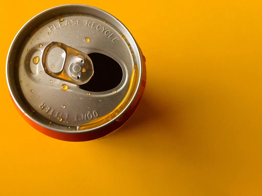 The Hidden Dangers of Drinking Directly from Cans: What Science Says